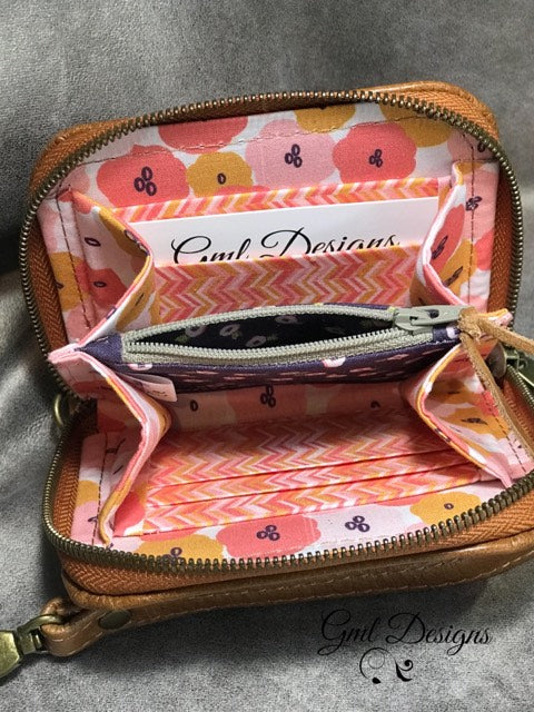 MINI CLASSIC ZIP AROUND WALLET PDF PATTERN 